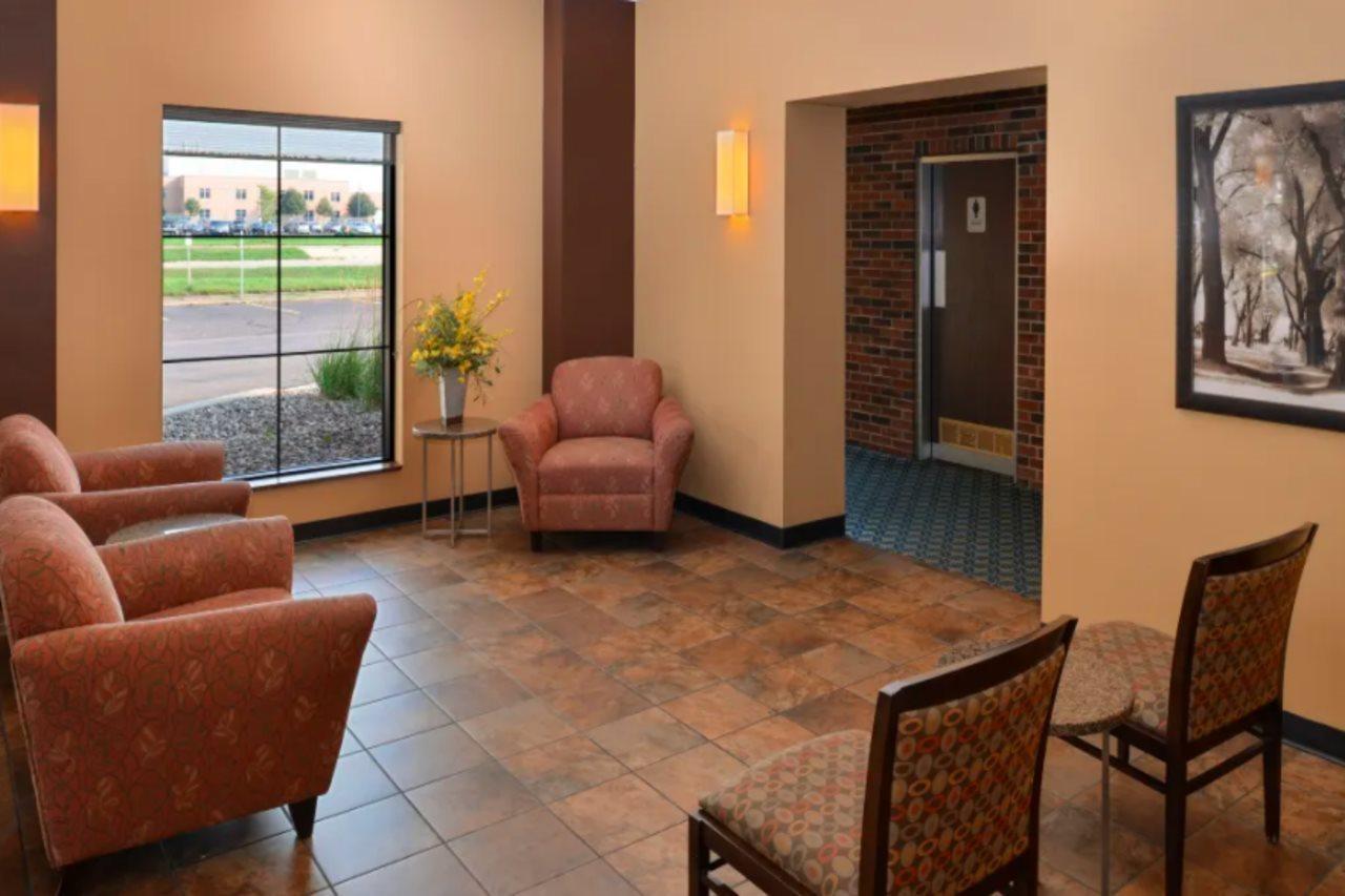 Americas Best Value Inn - Campus View Eau Claire Extérieur photo