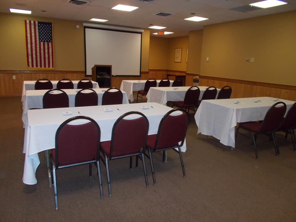 Americas Best Value Inn - Campus View Eau Claire Extérieur photo