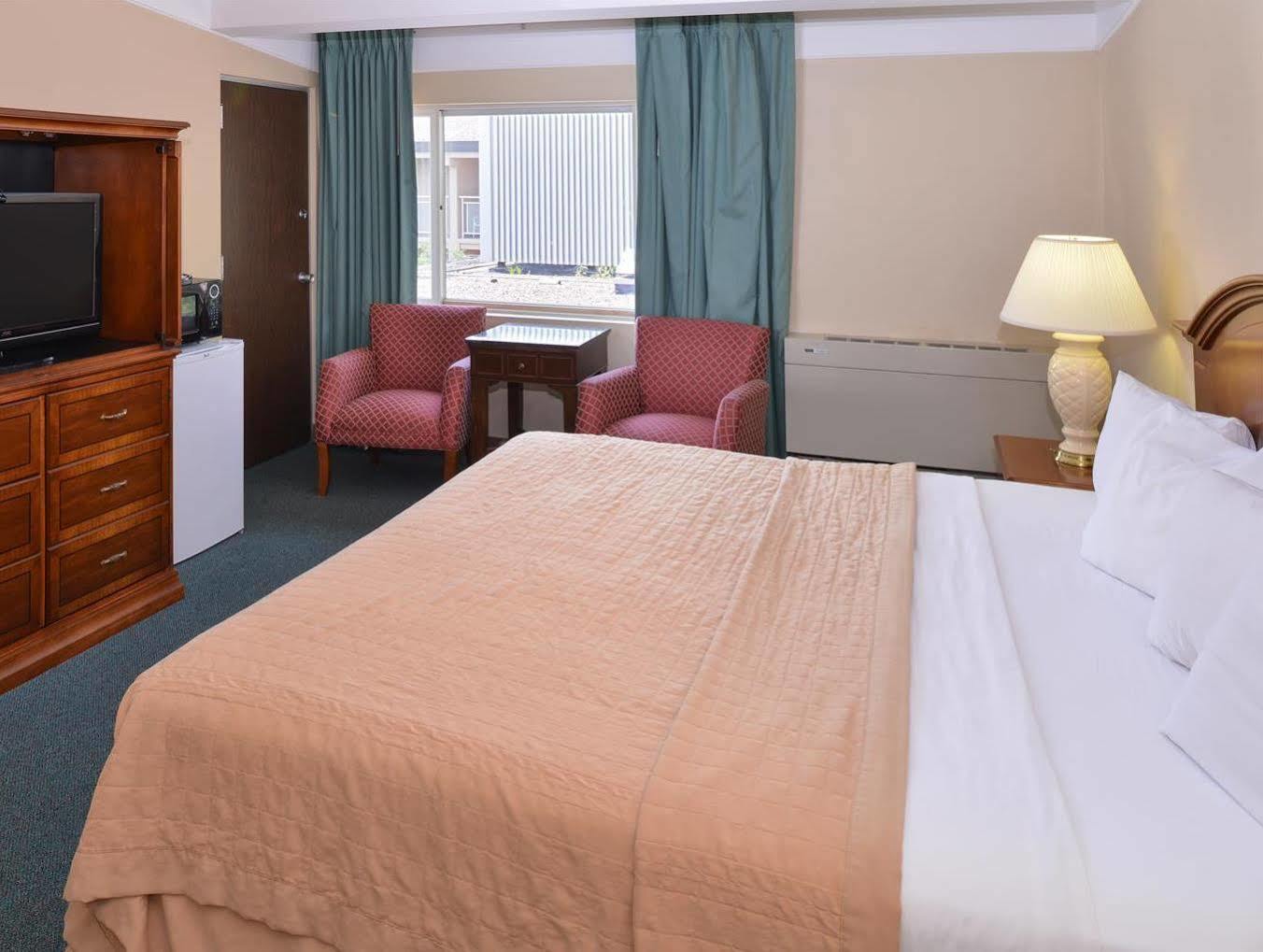 Americas Best Value Inn - Campus View Eau Claire Extérieur photo