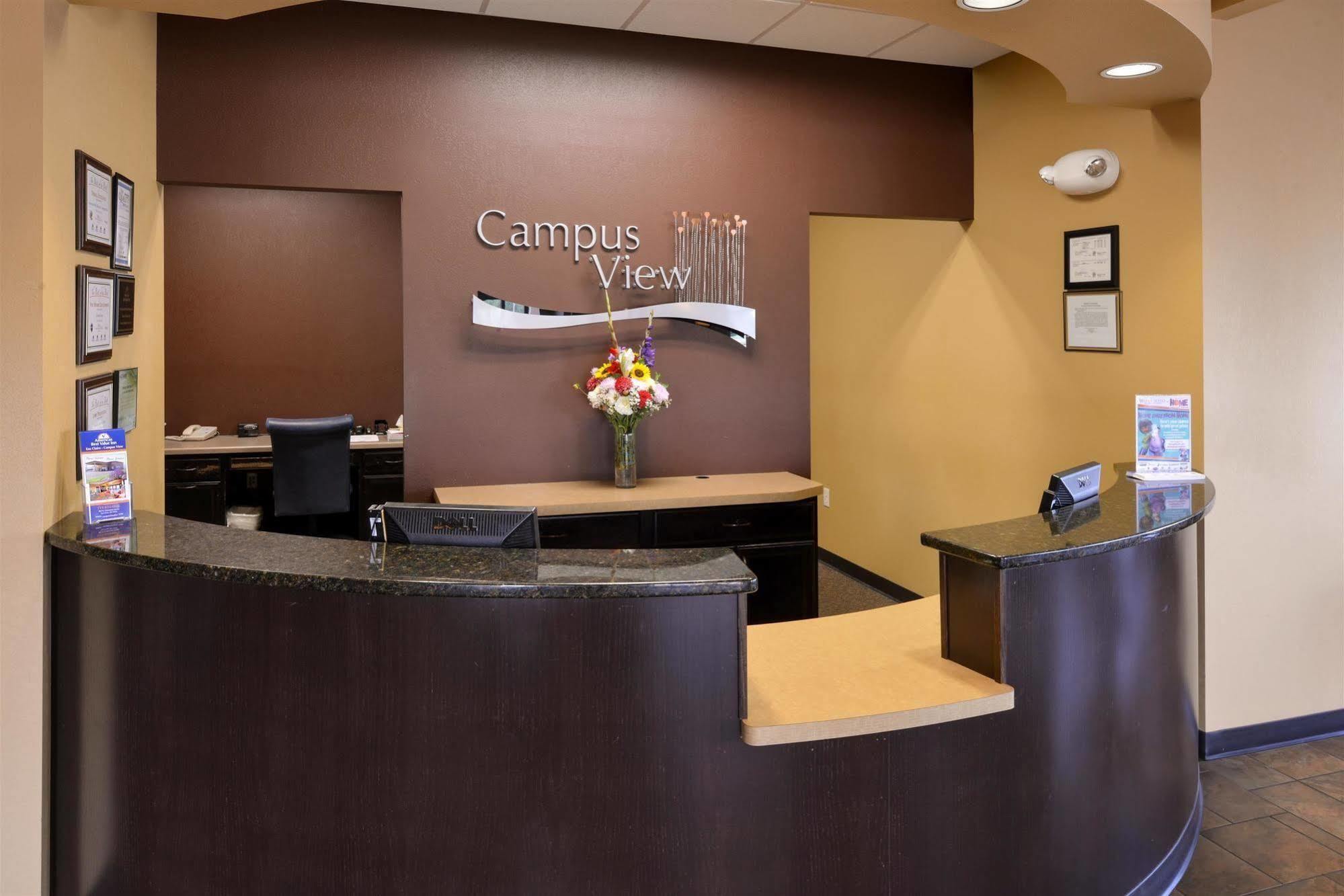 Americas Best Value Inn - Campus View Eau Claire Extérieur photo